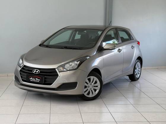 HYUNDAI HB20S 1.0 COMFORT PLUS 12V FLEX 4P MANUAL
